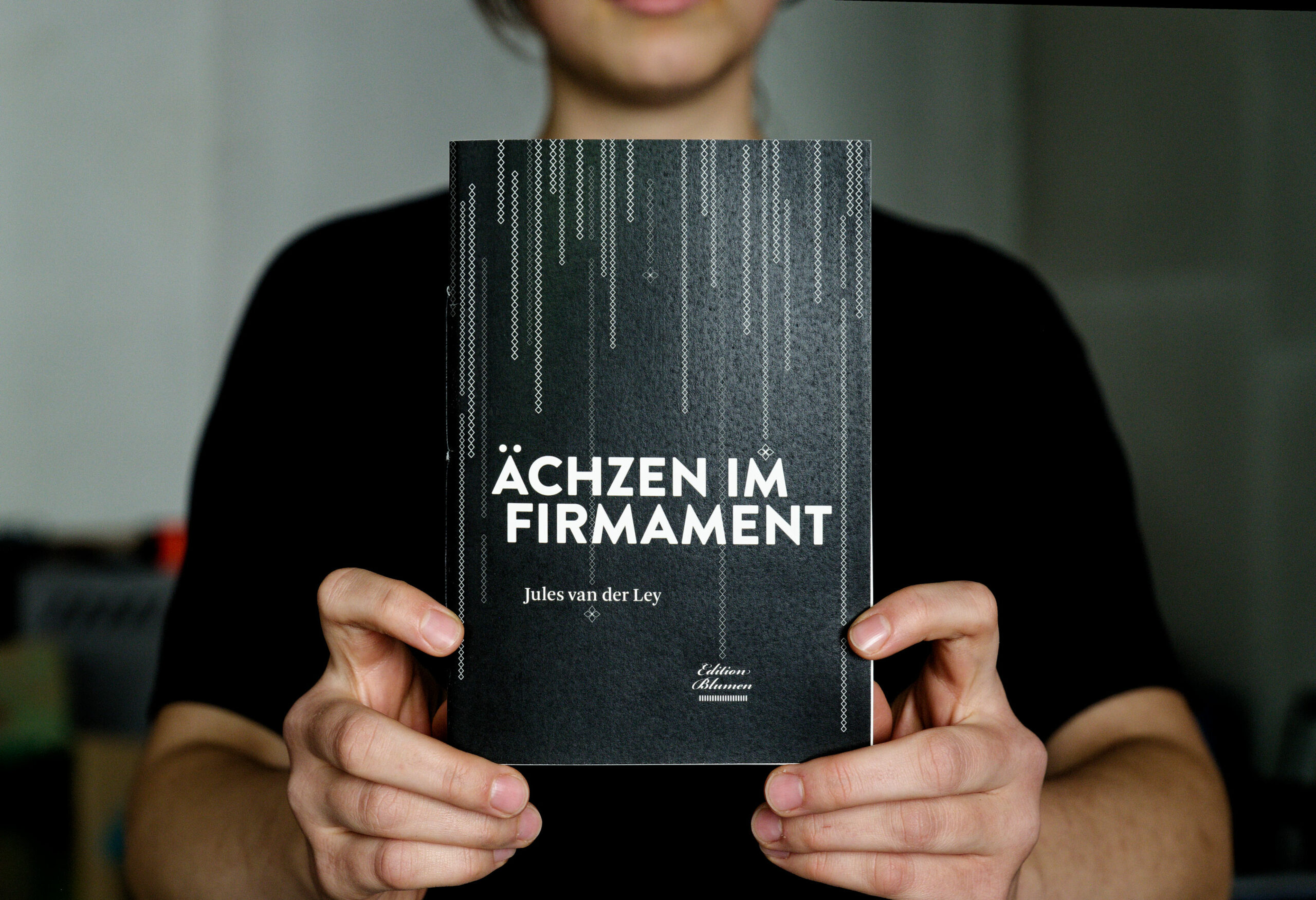 Ächzen im Firmament